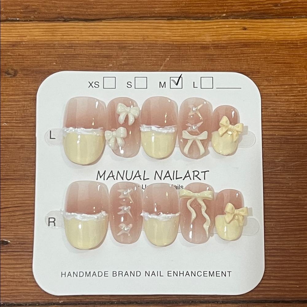 Handmade Nail Art Set with Bows Size M
